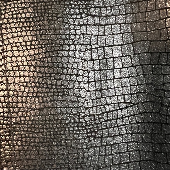 I.E. Black Leather Moto Jacket. Zip front, snap neck, no size tag. EUC see disc - Picture 4 of 10